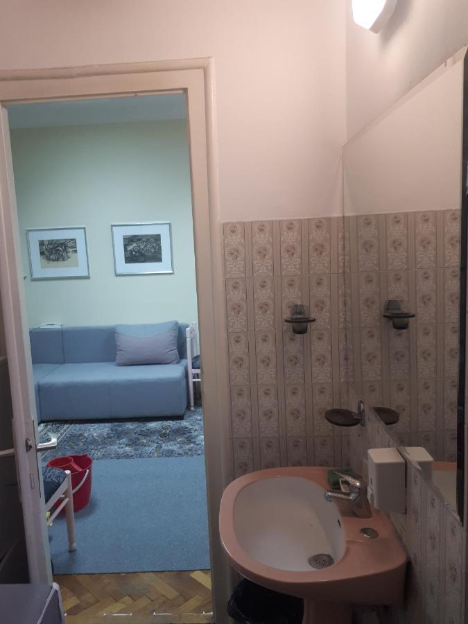Cozy Hikers Flat Lägenhet Belgrad Exteriör bild